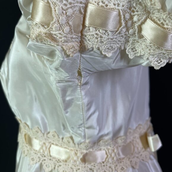 Vintage 60s or early 70s Cream Wedding Dress Lace High Waist *Flaws - Picture 15 of 16